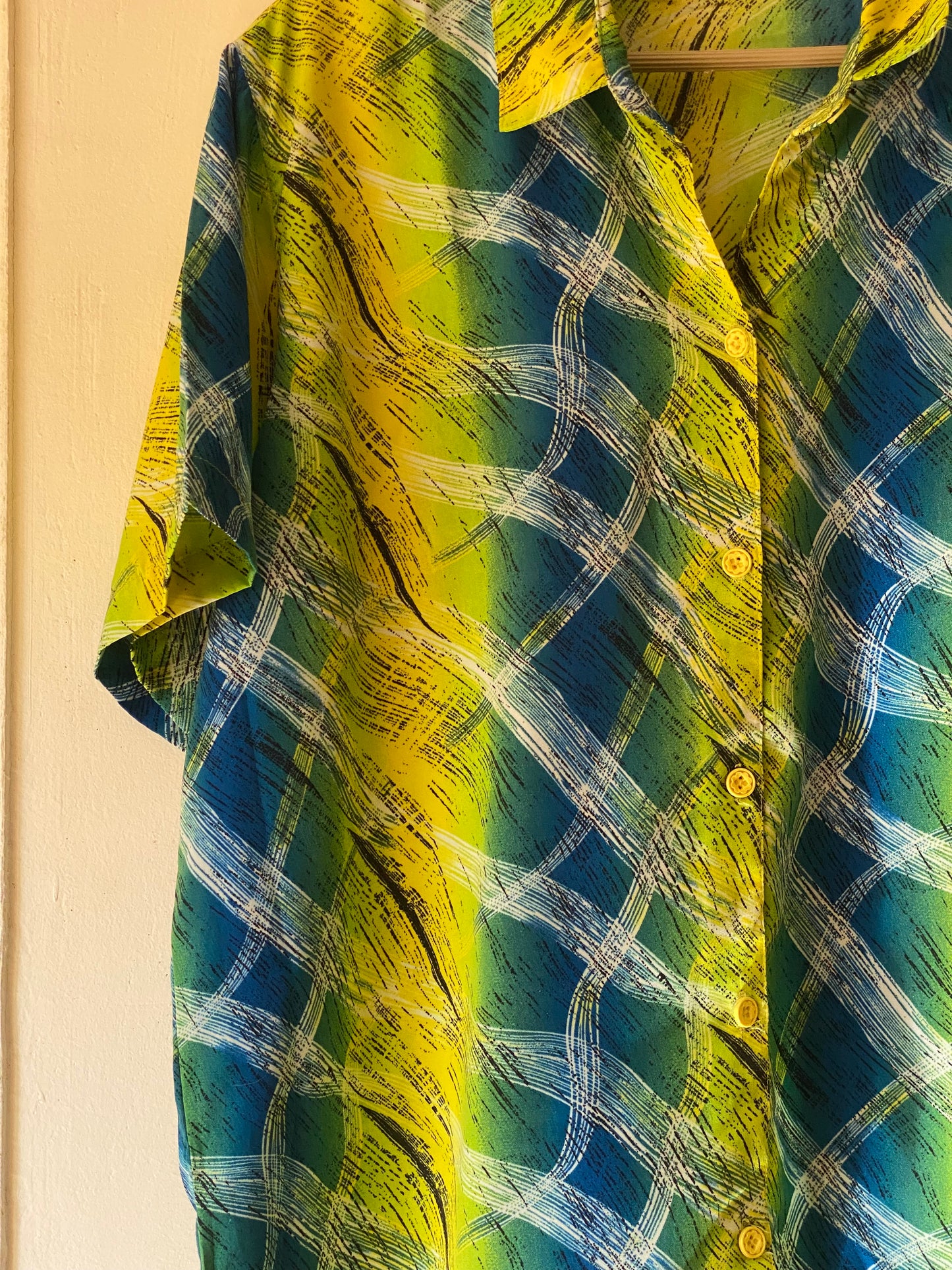 Vibrant colorful unique half sleeves summer shirt 🌊🌴