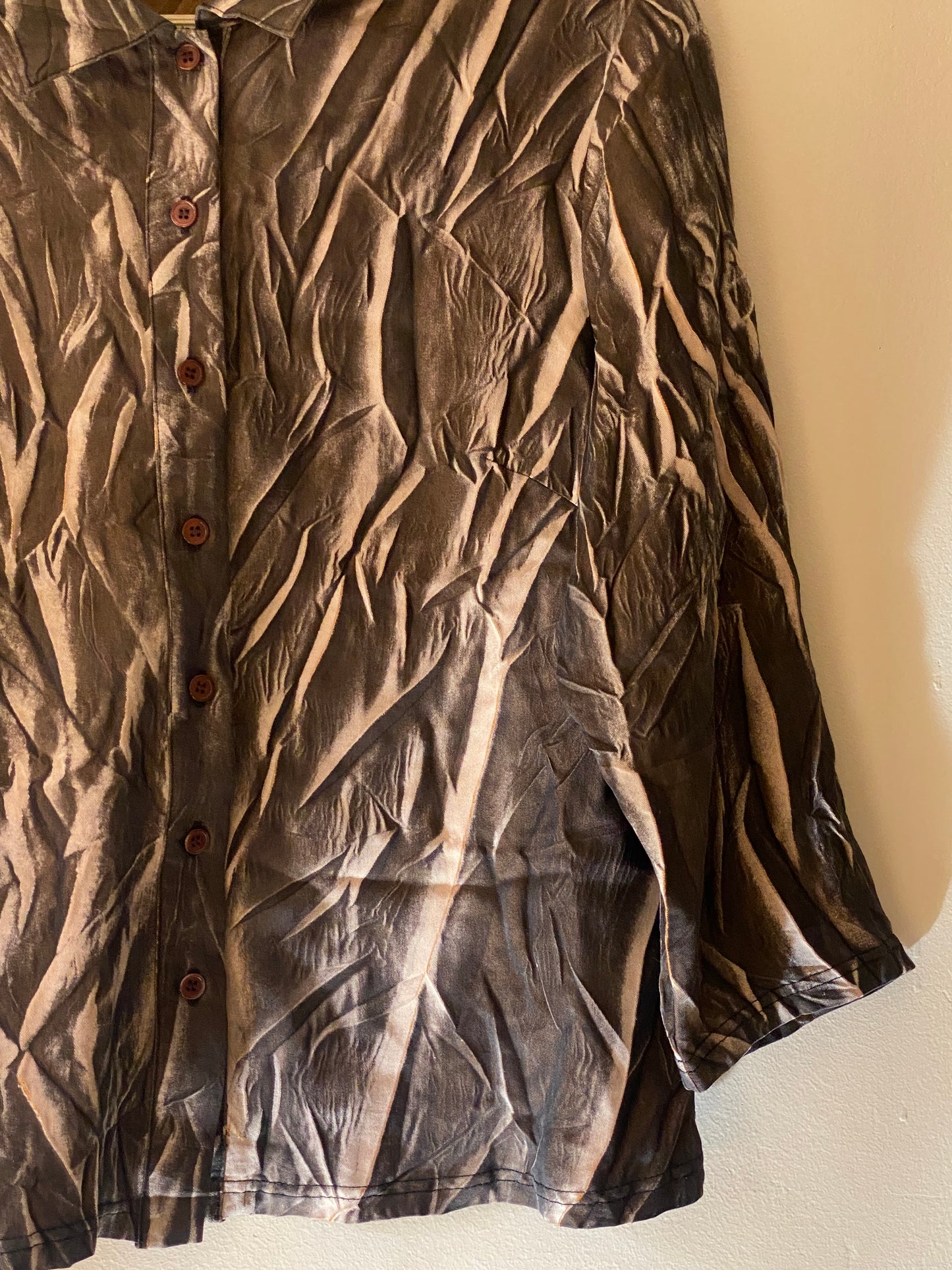 One of a kind brown patterned shirt🌟🤎