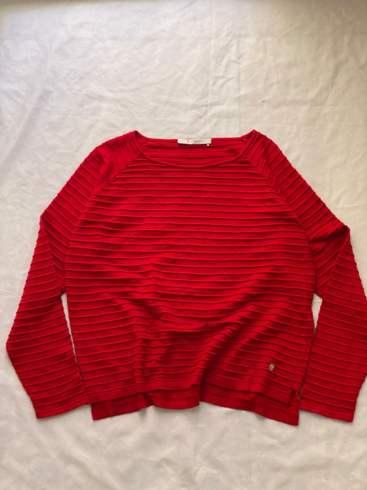 Cute Vibrating red sweater 💌